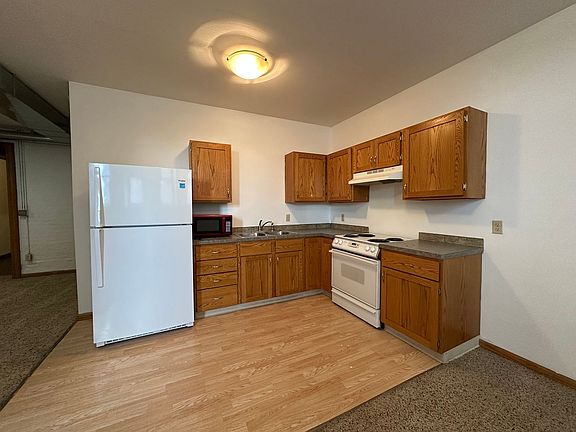 4th image of 605 1st Ave N #112