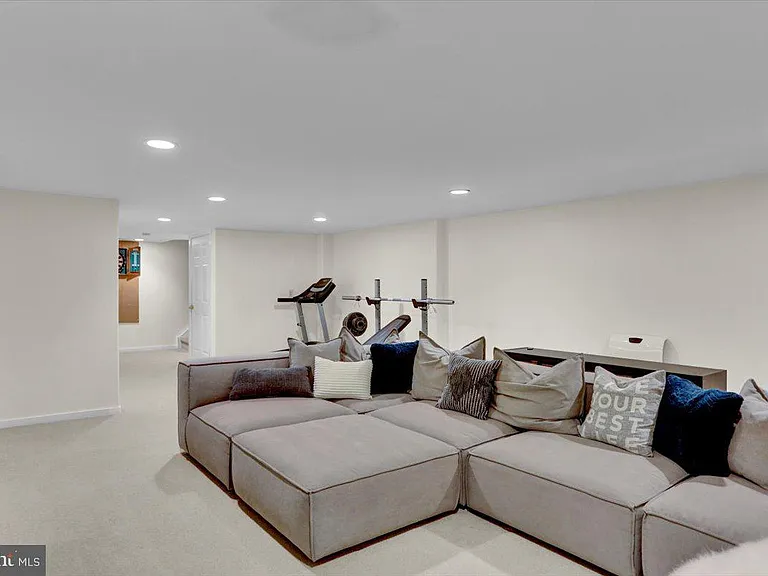 2305 Carriage Ln #2305 — Photo 25