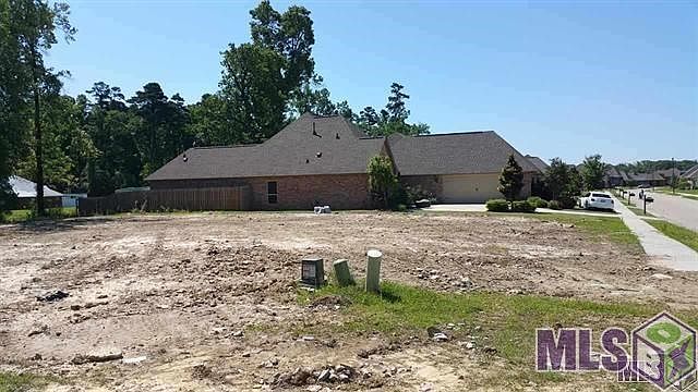 2nd image of 9388 Villa Crossing Dr