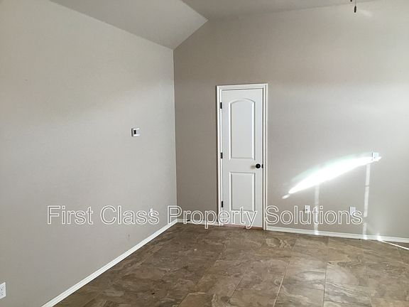 4th image of 12203 Buckingham Ln