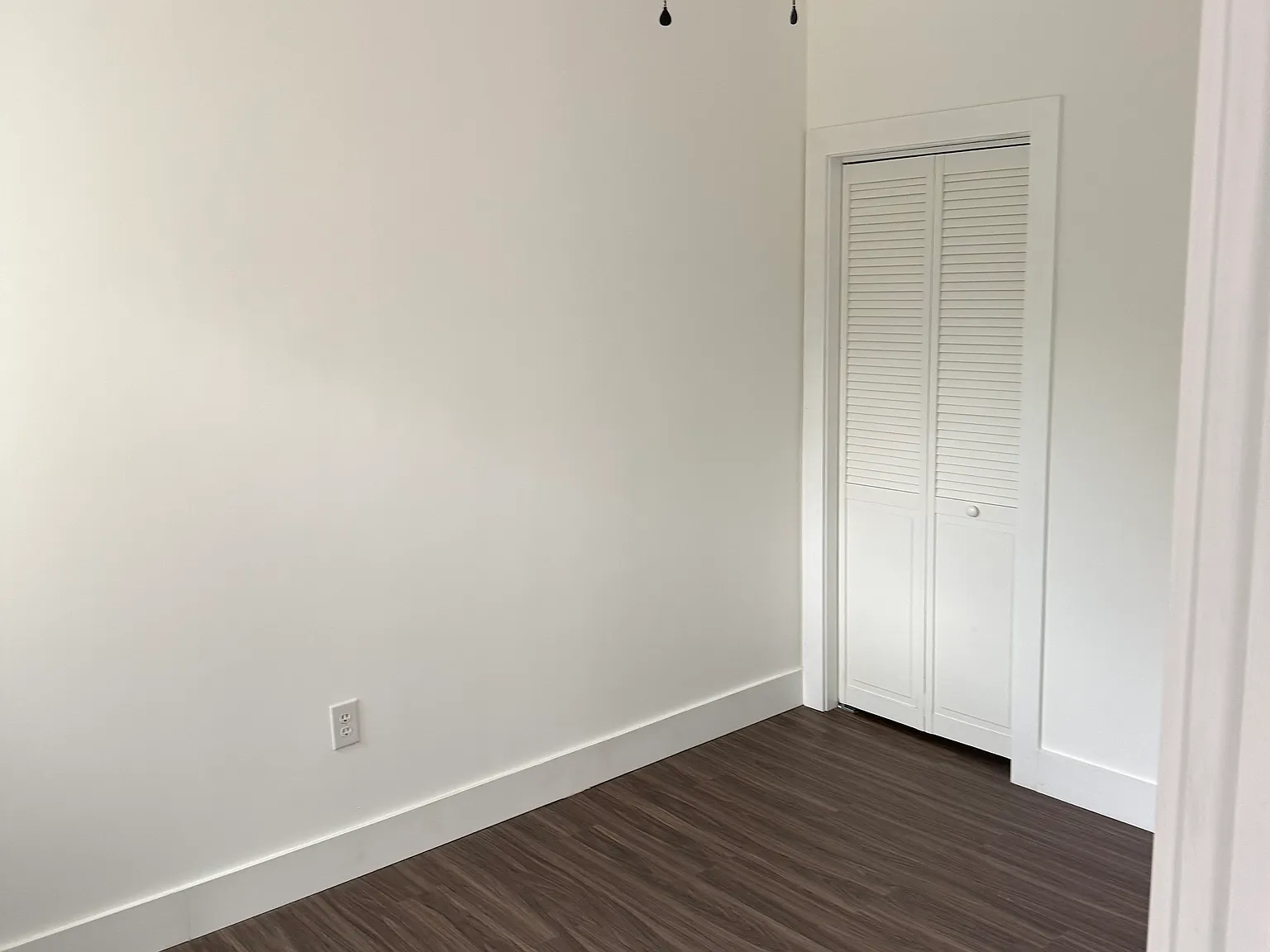 3 bed, 2000 sqft, $1,900 — Photo 4