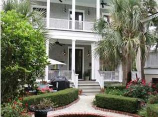 9 Eastlake Rd, Mount Pleasant, SC 29464