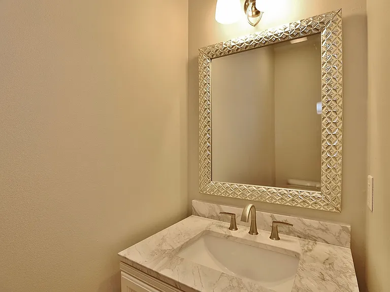 613 Lake Dr — Photo 20