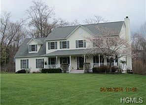 1st image of 13 Wyndgate Dr