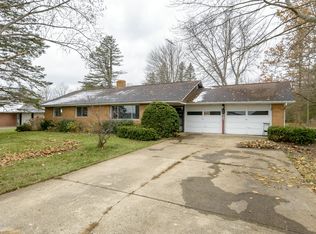 16775 E Augusta Dr, Augusta, MI 49012