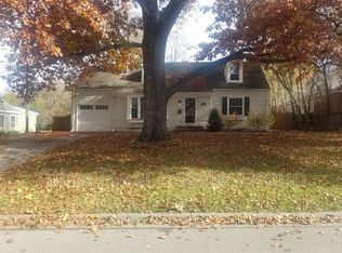 7765 Fontana St, Prairie Village, KS 66208