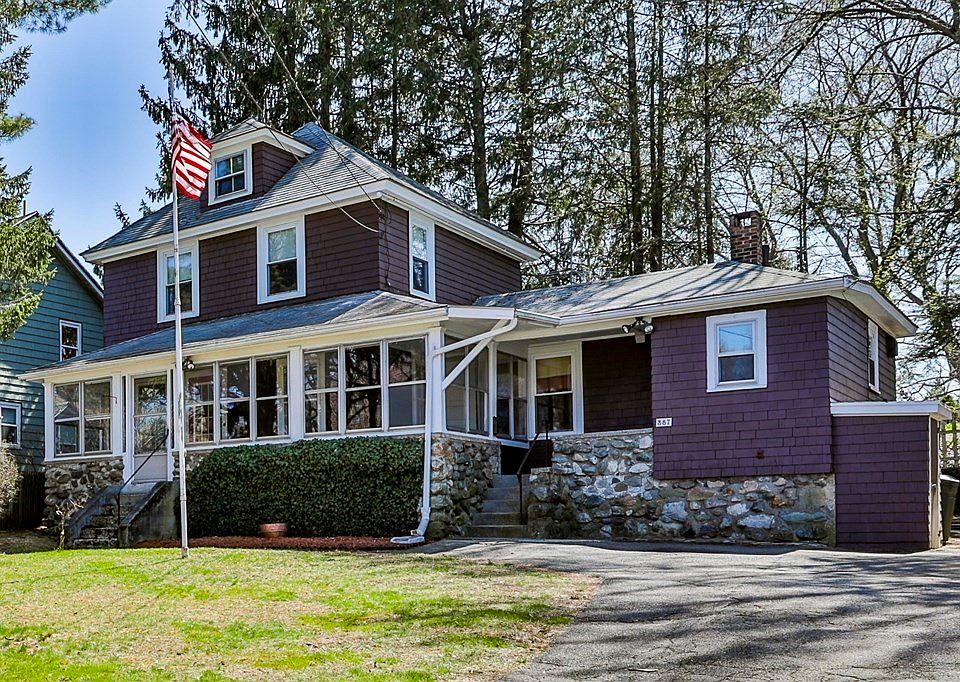 387 Grove St Melrose Ma 02176 Mls 72814817 Zillow