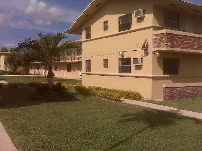 1st image of 4590 SW 67th Ave APT 4