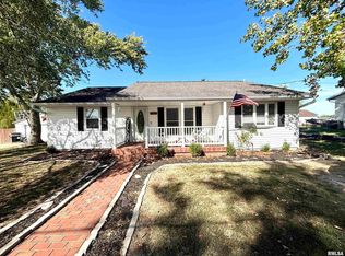 1012 W 4th St, Centralia, IL 62801
