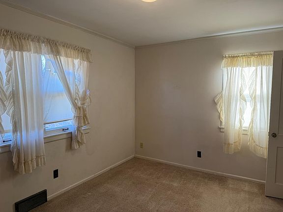 5th image of 728 S Washington Ave