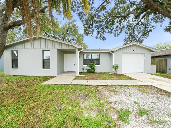 7300 San Moritz Dr, Port Richey, FL 34668