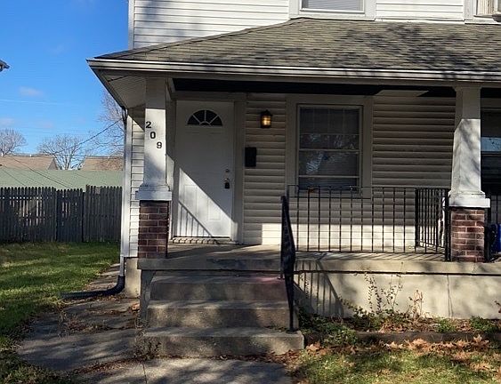 2nd image of 209 W Main St