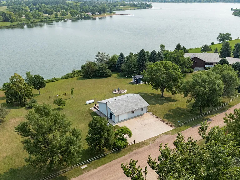45126 Quail Dr — Photo 43