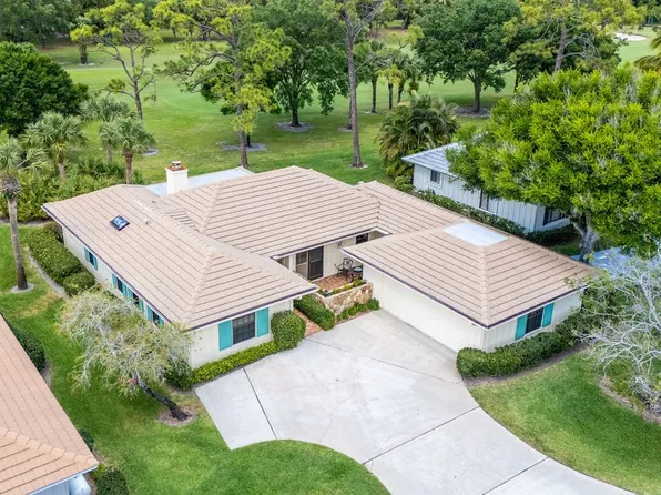 111 Prestwick Cir, Vero Beach, FL 32967