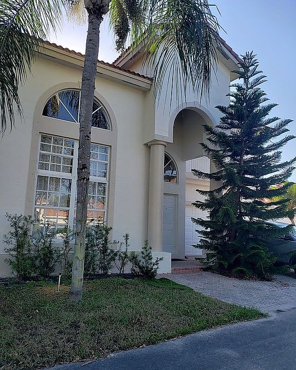 1st image of 11256 NW 58th Ter