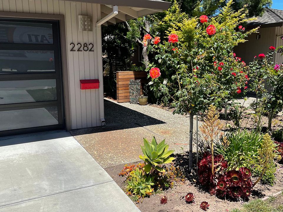 1st image of 2282 Eastridge Ave