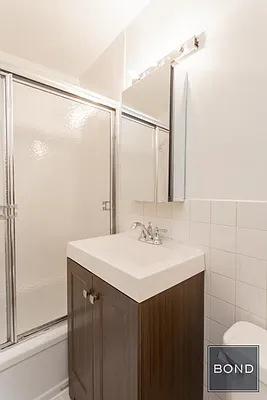 Rented by Bond New York | media 12