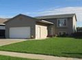 4113 W 93rd St, Sioux Falls, SD 57108