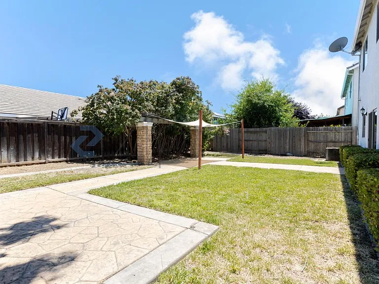 5609 Freestone Dr — Photo 37