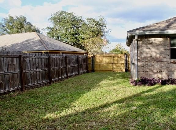 3rd image of 2638 Burwood St