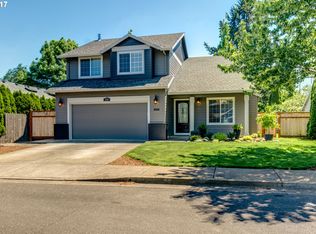 2594 Lexington Ct, Woodburn, OR 97071