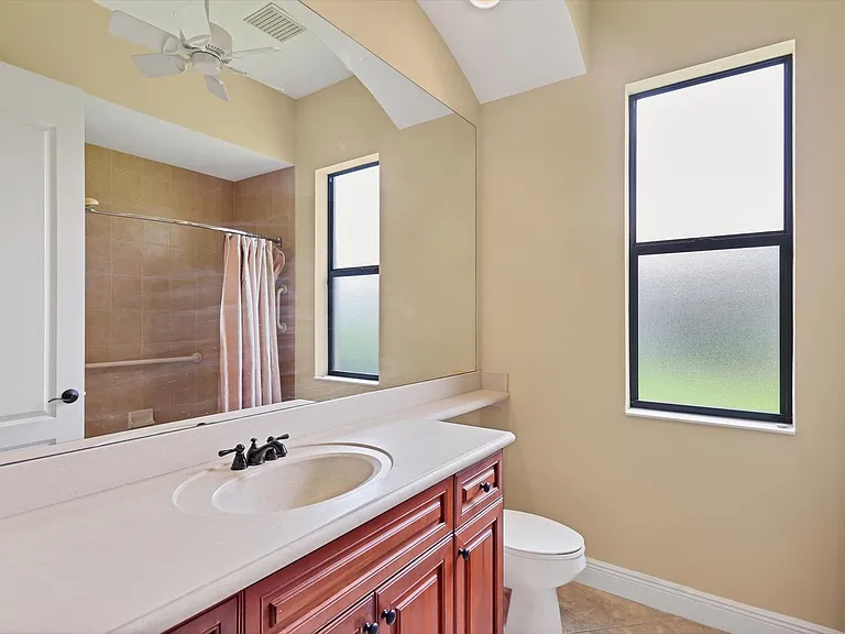 4688 Tuscana Dr — Photo 20