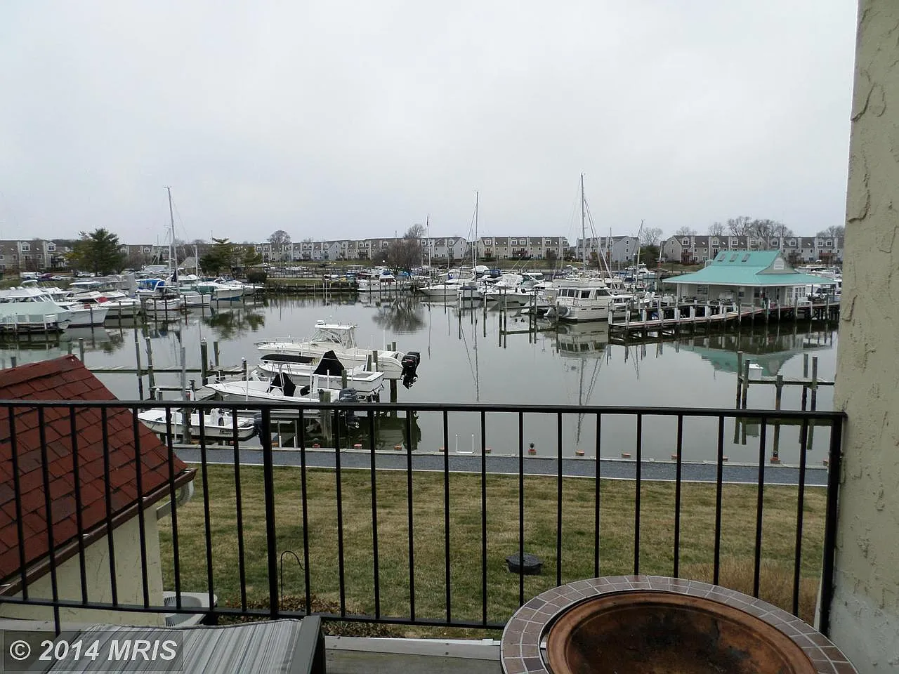 22B Queen Victoria Way photo 1