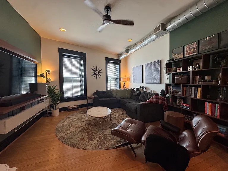 126 W Pike St #4 — Photo 1
