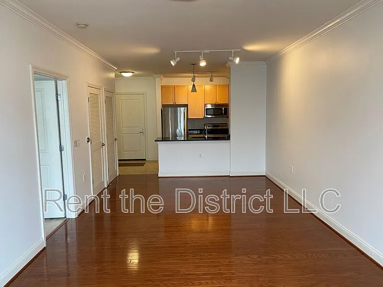 1391 Pennsylvania Ave SE #420 — Photo 3
