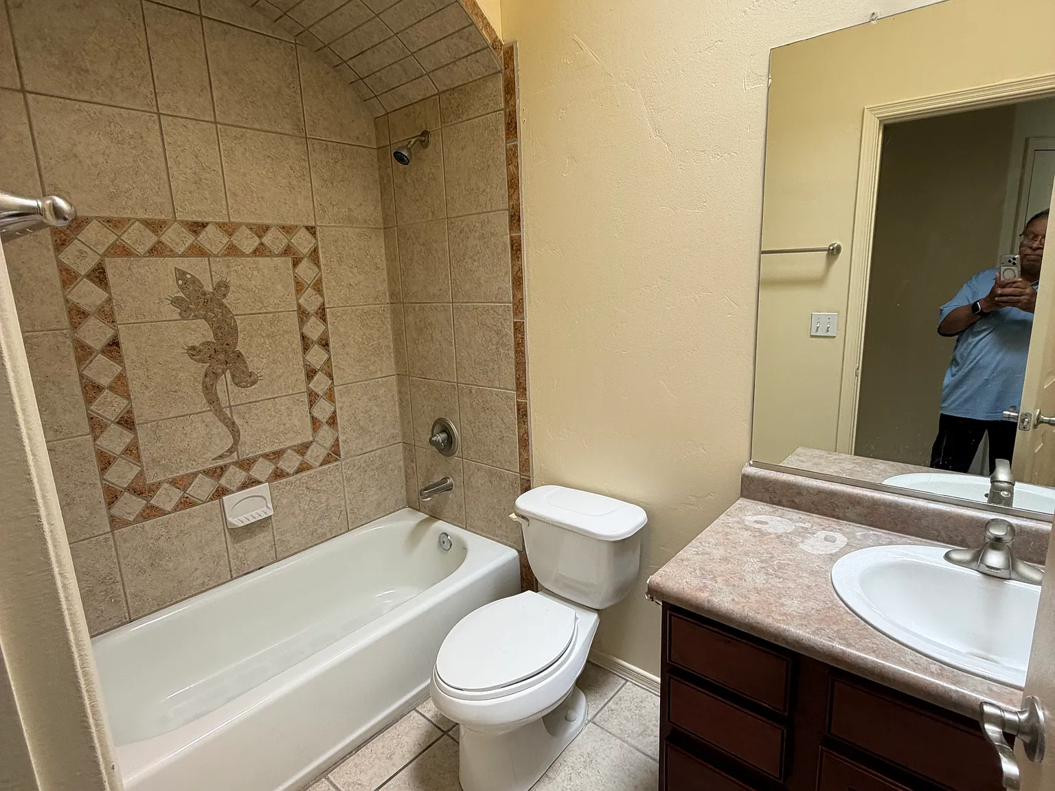3 bed, 1836 sqft, $1,700 — Photo 4