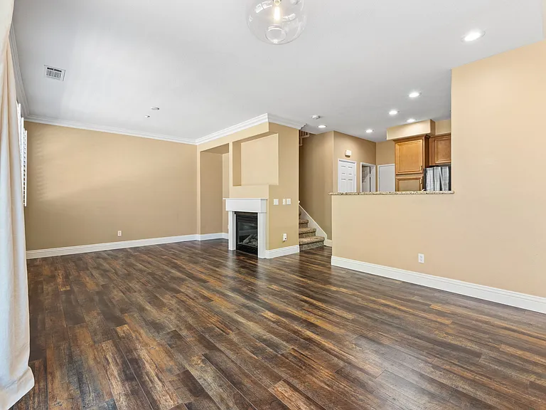 31035 Strawberry Tree Ln — Photo 6