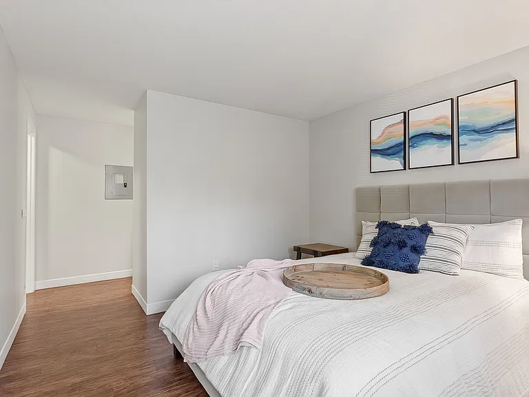 MonteVista at Murray Hill — Photo 9