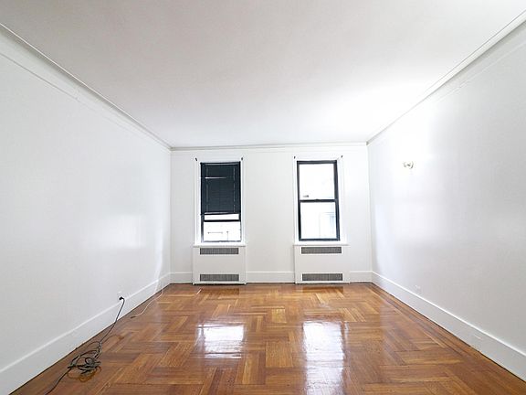 3rd image of 4753 Richardson Ave #4