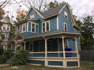 37 Greenleaf St, Springfield, MA 01108