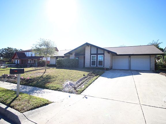 2nd image of 3606 Colony Dr