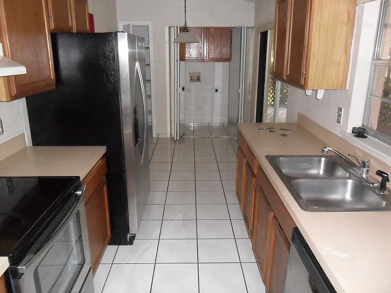 3807 Casaba Loop — Photo 5