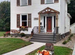 212 W Main St, Geneseo, IL 61254