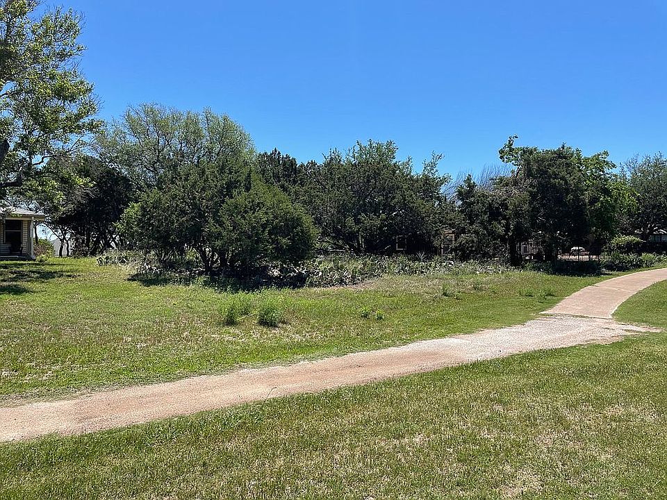 2nd image of 20520 Highland Lake Dr