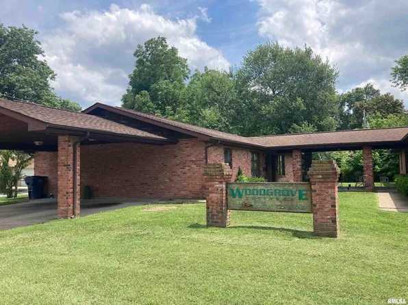 1303 & 1305 W Copeland St, Marion, IL 62959