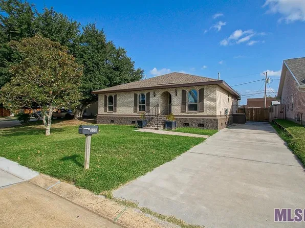 330 Ormond Village Dr, Destrehan, LA 70047