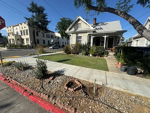 260 Nordina St #B Photo 1 260 Nordina St #B Photo 1