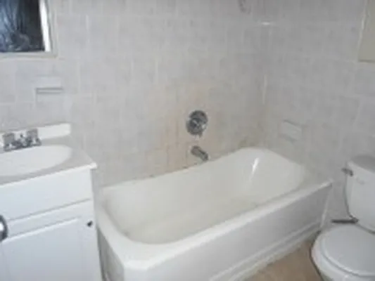 Rented by DSA Realty | media 19