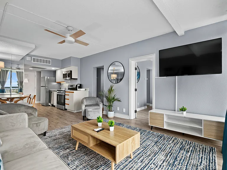 1304 N Ocean Blvd — Photo 41