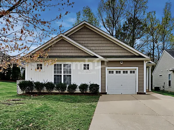 204 Marino Pl, Clayton, NC 27527