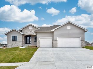11527 S 117th St, Papillion, NE 68046