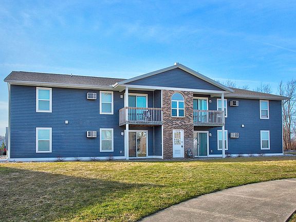 3rd image of 1028 Abbey Ct APT 7
