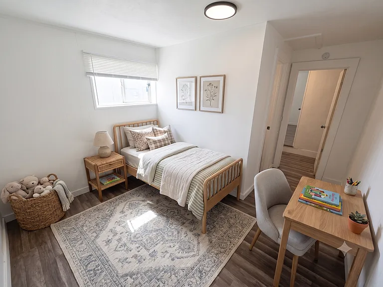 400 Santa Fe Dr #12 — Photo 22