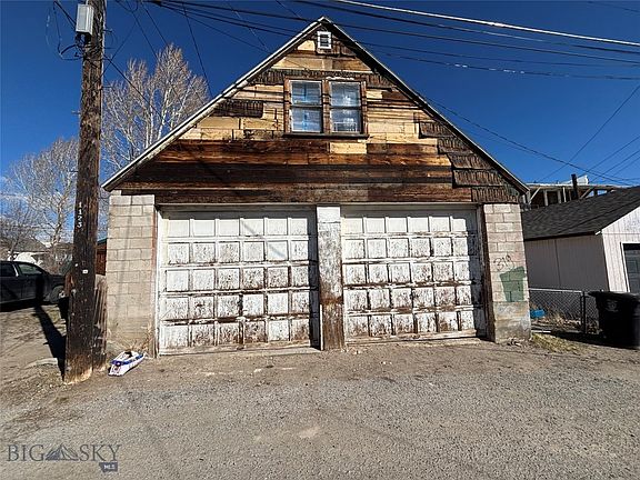 4th image of 1130 E 2nd St