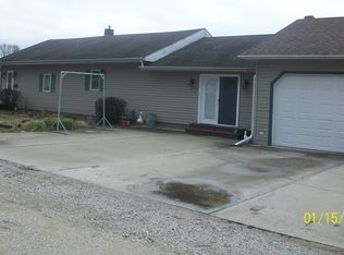 832 N Dant Blvd, Bicknell, IN 47512