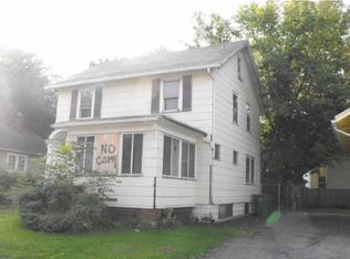 397 Roycroft Dr, Rochester, NY 14621